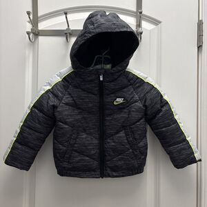 Nike Chevron Cinched Puffer Jacket – Gray/White/Neon Yellow – Toddler Size 2T